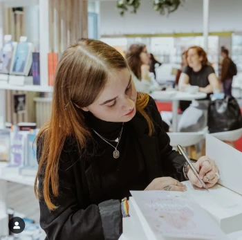 Autor: Rivoire, Rebecca